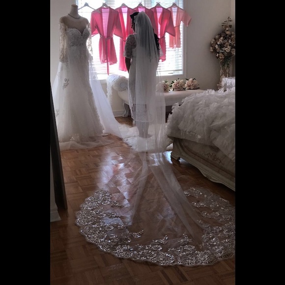 Accessories - Ivory Cathedral Veil with Lace & Sequins